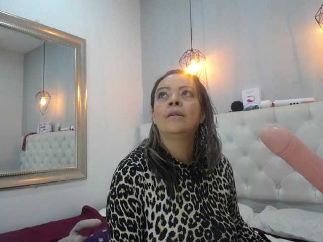 Live sex webcam photo for Lila28six #274623048