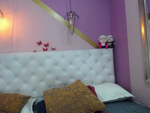 Live sex webcam photo for Lila28six #275658448