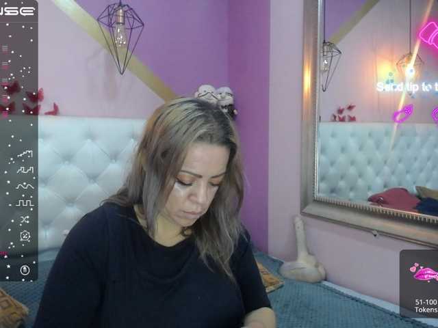 Live sex webcam photo for Lila28six #276015553