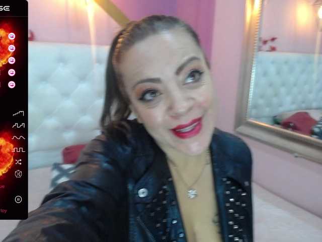 Live sex webcam photo for Lila28six #276180810