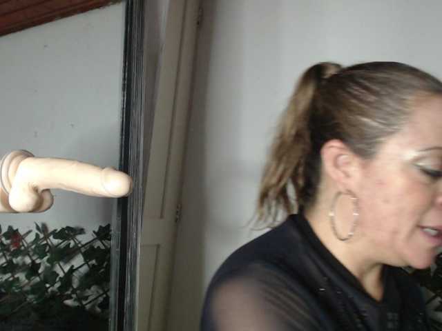 Live sex webcam photo for Lila28six #277611986