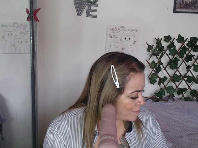 Live sex webcam photo for Lila28six #277838186