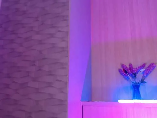 Live sex webcam photo for LilaDior #273920521