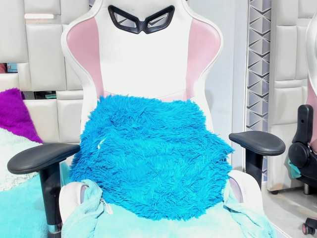 Live sex webcam photo for LilaFachinni #276249613