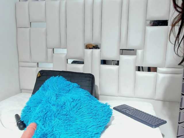 Live sex webcam photo for LilaFachinni #276565711