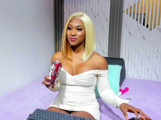 Live sex webcam photo for LilaFachinni #277632766