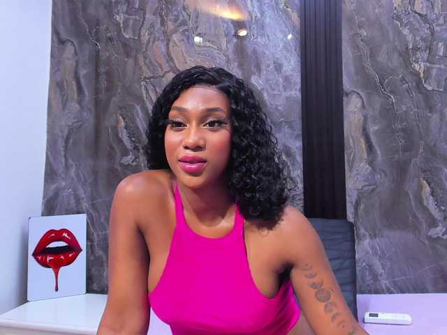 Live sex webcam photo for LilaFachinni #290348740