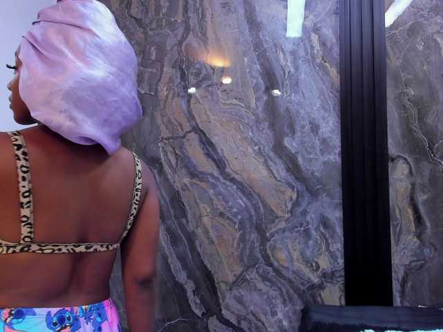 Live sex webcam photo for LilaFachinni #290472792