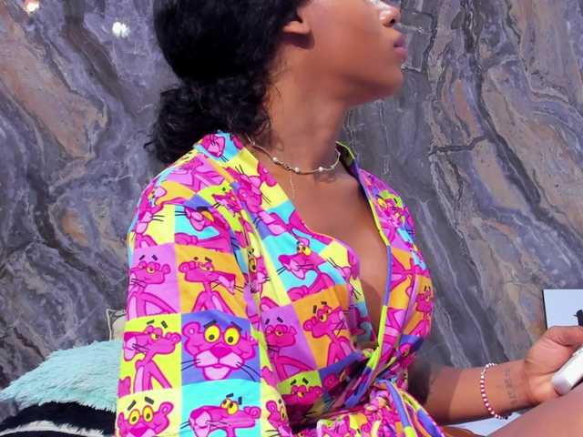 Live sex webcam photo for LilaFachinni #290581698