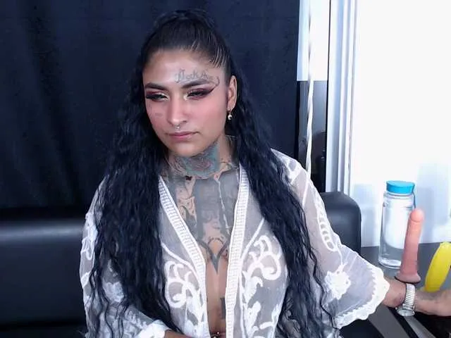 Live sex webcam photo for Lilbye066evil #291004228