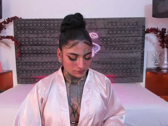 Live sex webcam photo for Lilbye066evil #291132892