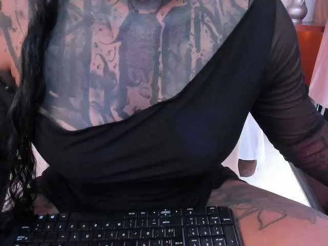 Live sex webcam photo for Lilbye066evil #291294116