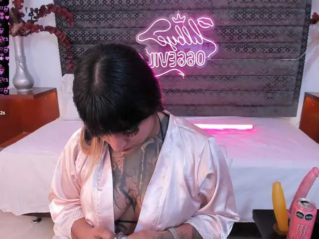 Live sex webcam photo for Lilbye066evil #291351544