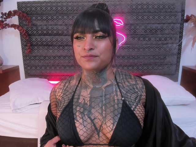 Live sex webcam photo for Lilbye066evil #291419125