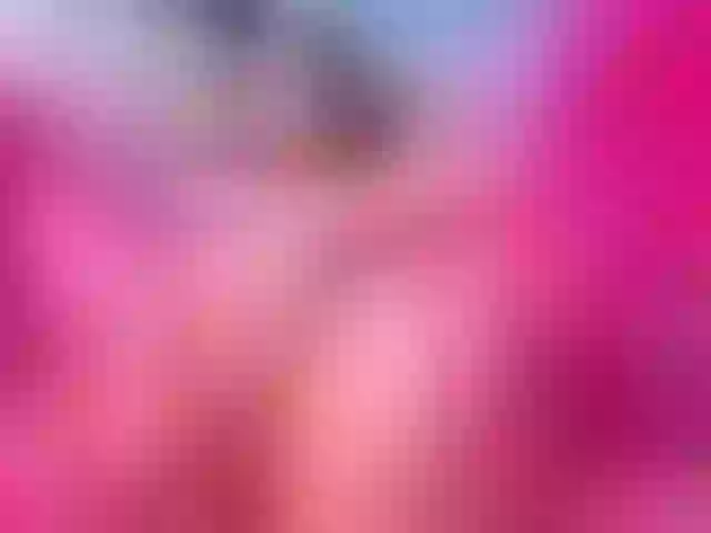 Live sex webcam photo for Lili-Ni #275922887