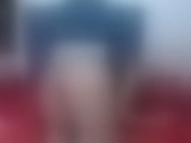 Live sex webcam photo for Lili-hung1 #293680143