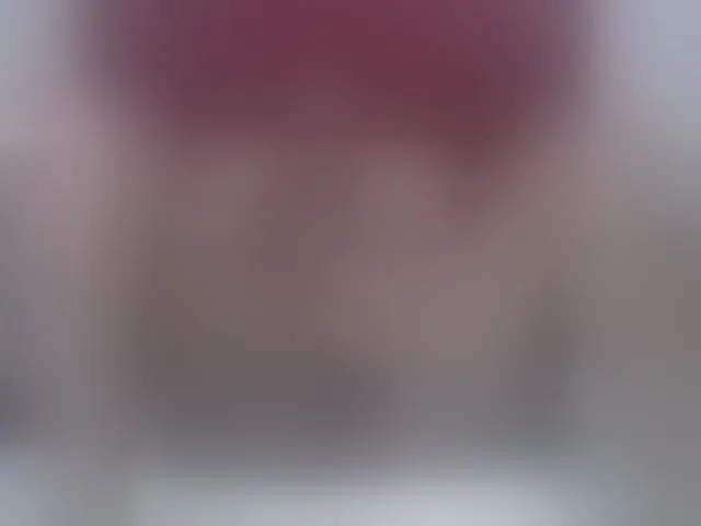 Live sex webcam photo for Lili-hung1 #293948520