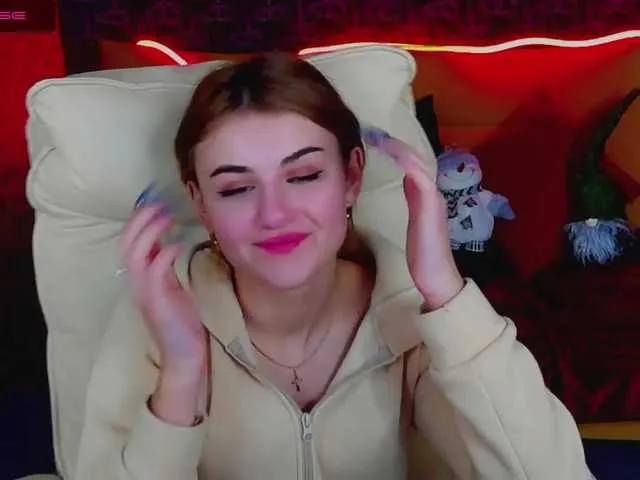 Live sex webcam photo for LiliDanger #271747755