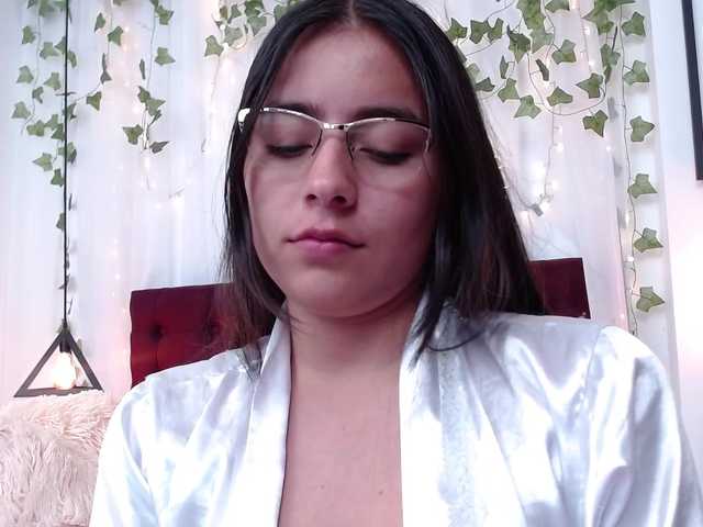 Live sex webcam photo for LiliSweet12 #274252976