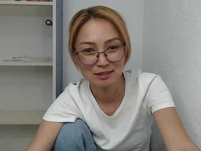 Live sex webcam photo for LiliToli1 #291194216