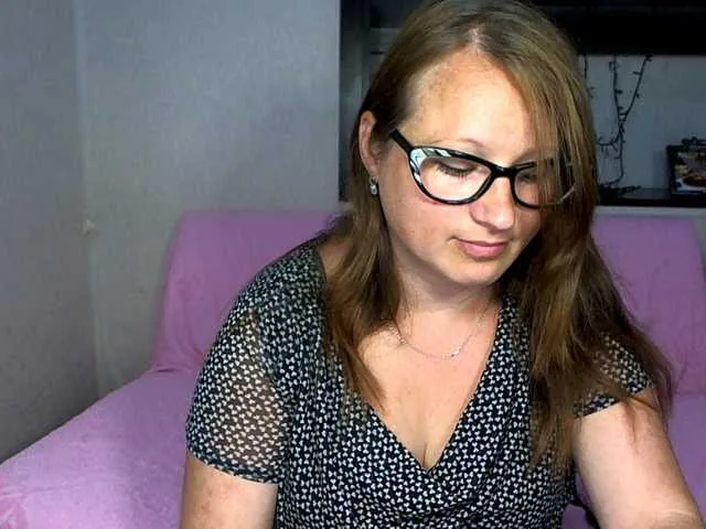 Live sex webcam photo for Lilia4joy #273445997