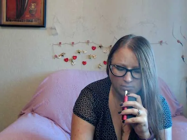 Live sex webcam photo for Lilia4joy #276310271