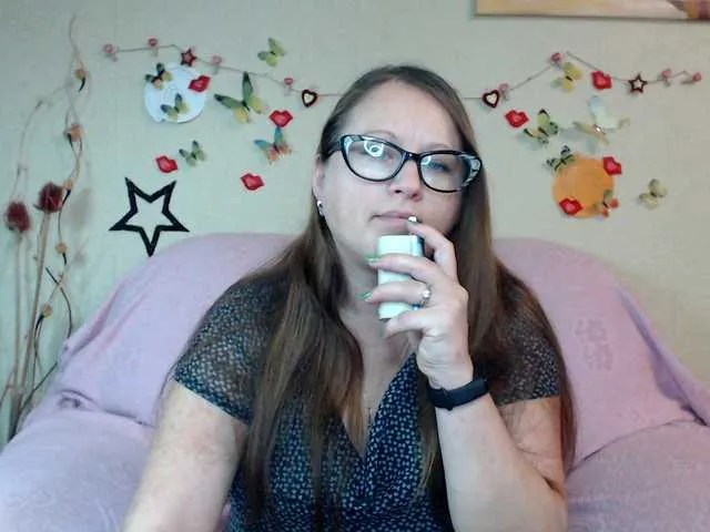 Live sex webcam photo for Lilia4joy #276897723