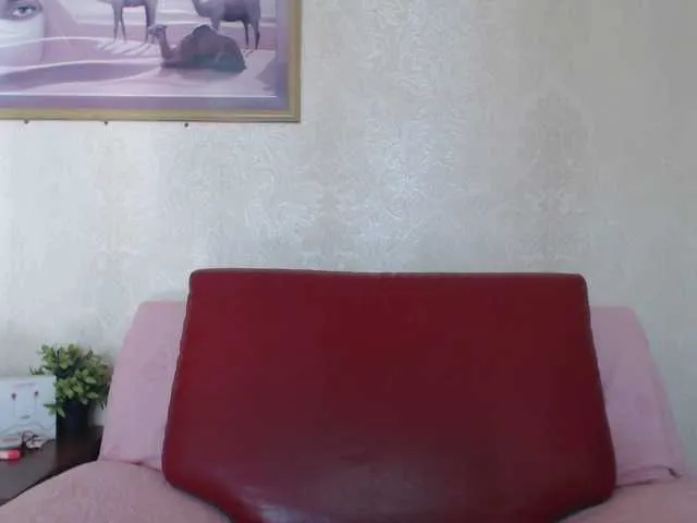 Live sex webcam photo for Lilia4joy #291877556