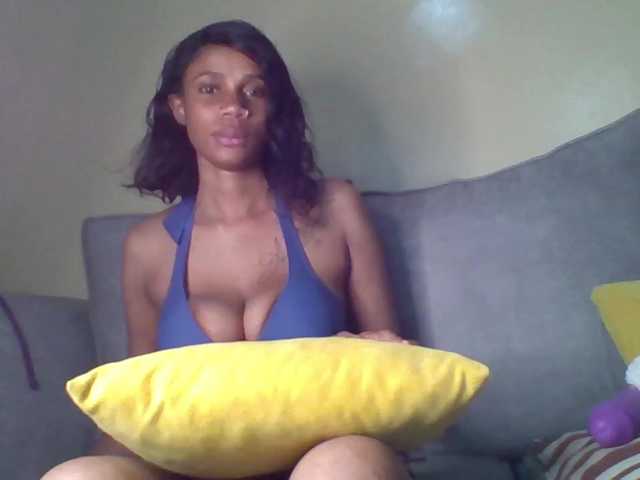 Live sex webcam photo for Lilianashee1 #278182480