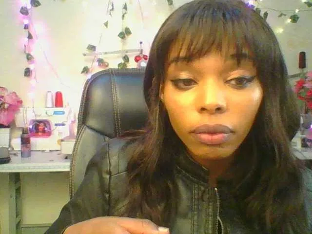Live sex webcam photo for Lilianjackson #291648204