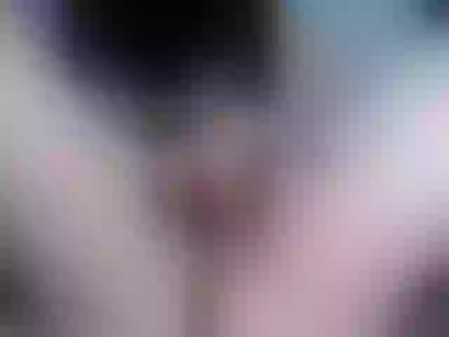 Live sex webcam photo for Liligold2 #272545827