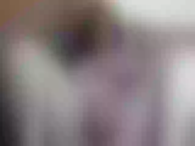 Live sex webcam photo for Liligold2 #272757527