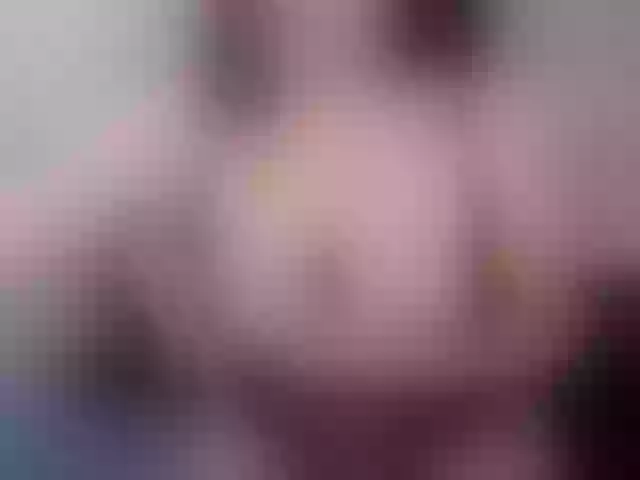 Live sex webcam photo for Liligold2 #273156389