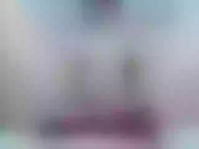Live sex webcam photo for Liligold2 #273431425