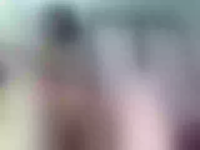 Live sex webcam photo for Liligold2 #273532129