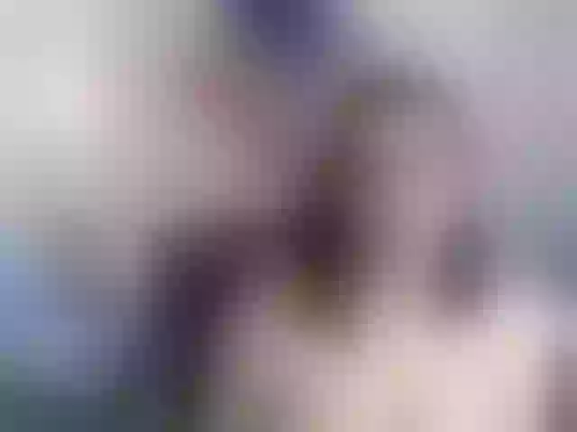 Live sex webcam photo for Liligold2 #273952741