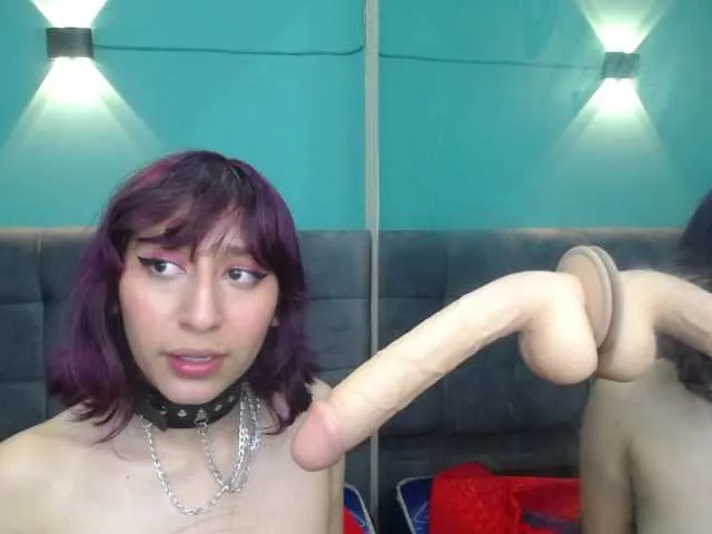Live sex webcam photo for Liliianhot #272637558