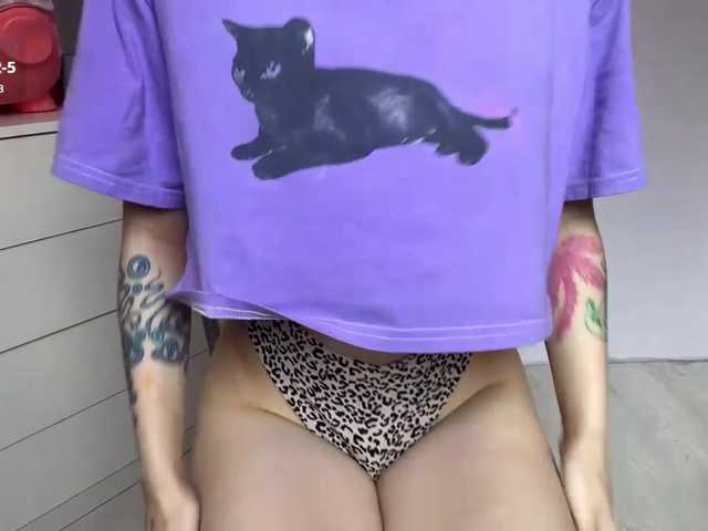 Live sex webcam photo for Lilipupp #294026736