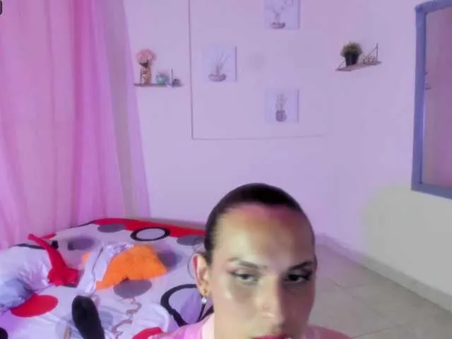 Live sex webcam photo for Lilith-669 #275628477