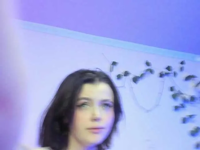 Live sex webcam photo for Lilith-Hustle #277397939