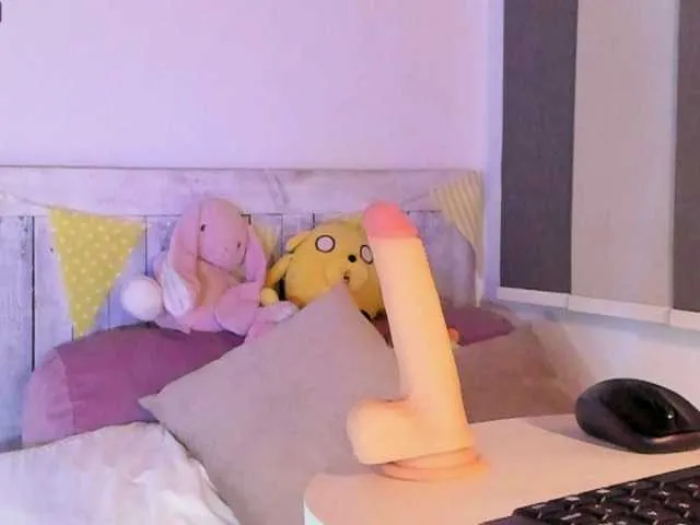 Live sex webcam photo for Lilith-star #274100273