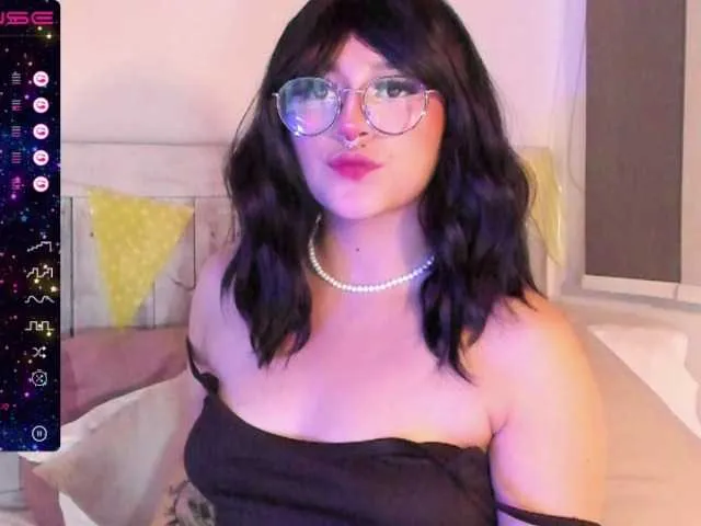 Live sex webcam photo for Lilith-star #274336986