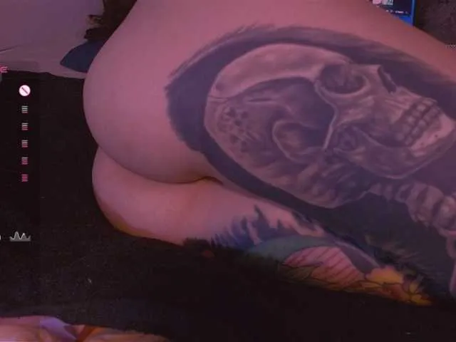 Live sex webcam photo for LilithDark #291715901