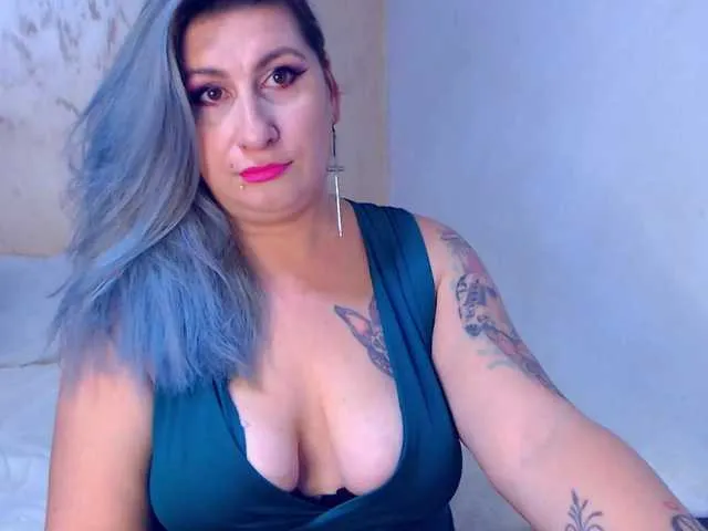 Live sex webcam photo for LilithGreen #292252594