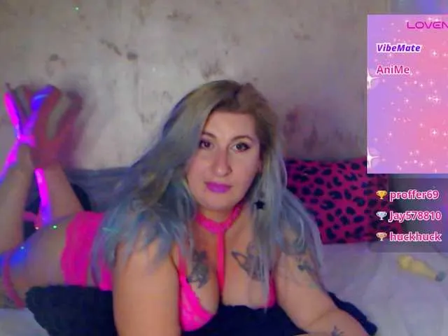 Live sex webcam photo for LilithGreen #293234722
