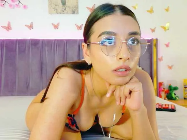 Live sex webcam photo for Lilithcapri7 #293752229