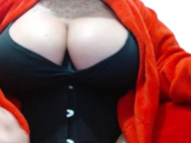 Live sex webcam photo for Lilithfire #292250655