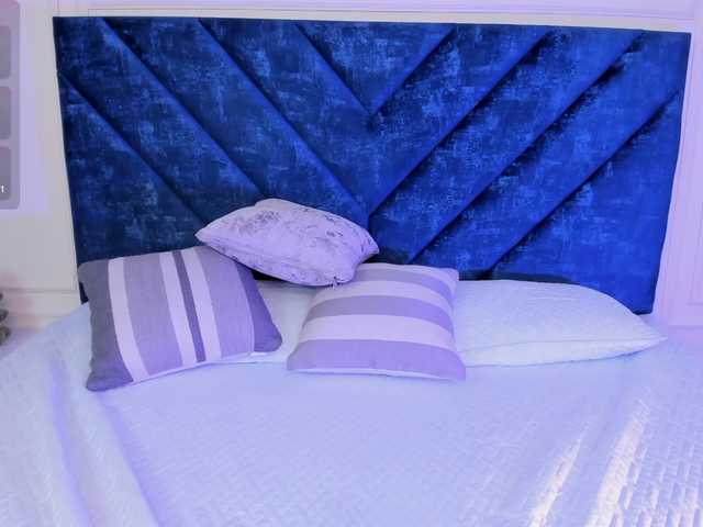 Live sex webcam photo for Lilithhills #291430471