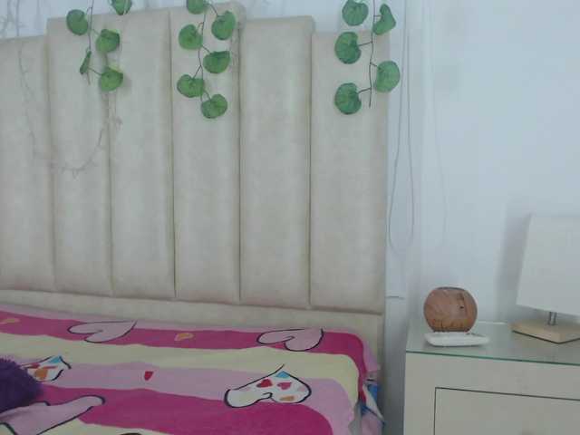 Live sex webcam photo for Lilithmars69 #274502107