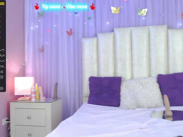 Live sex webcam photo for Lilithmars69 #275486032